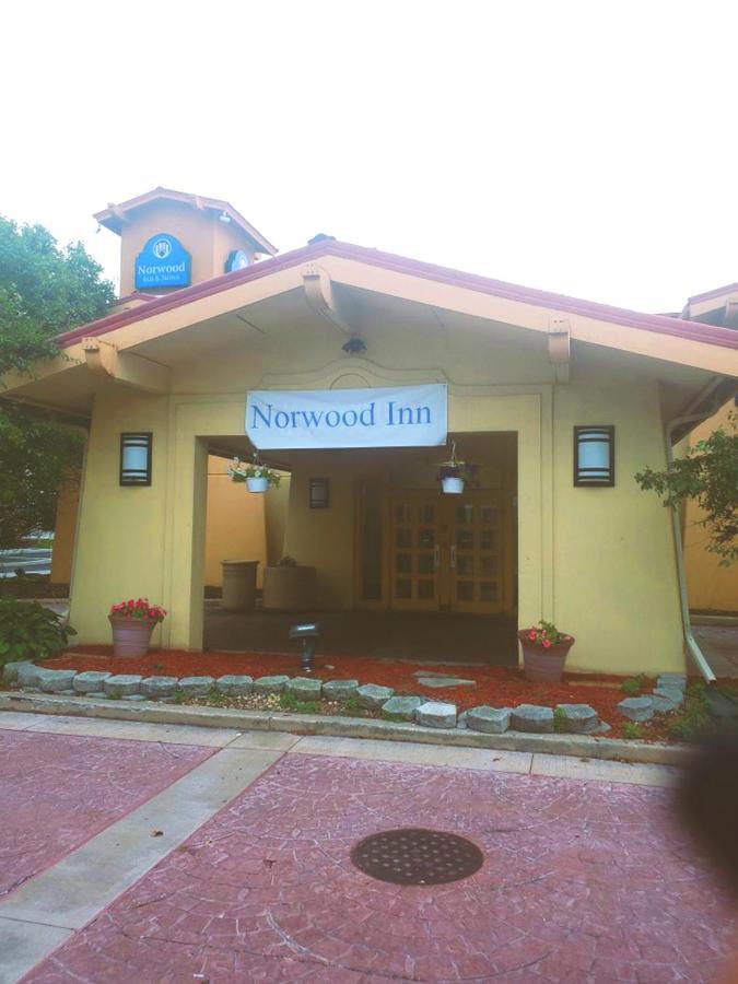 Norwood Inn & Suites Меррилвилл Экстерьер фото